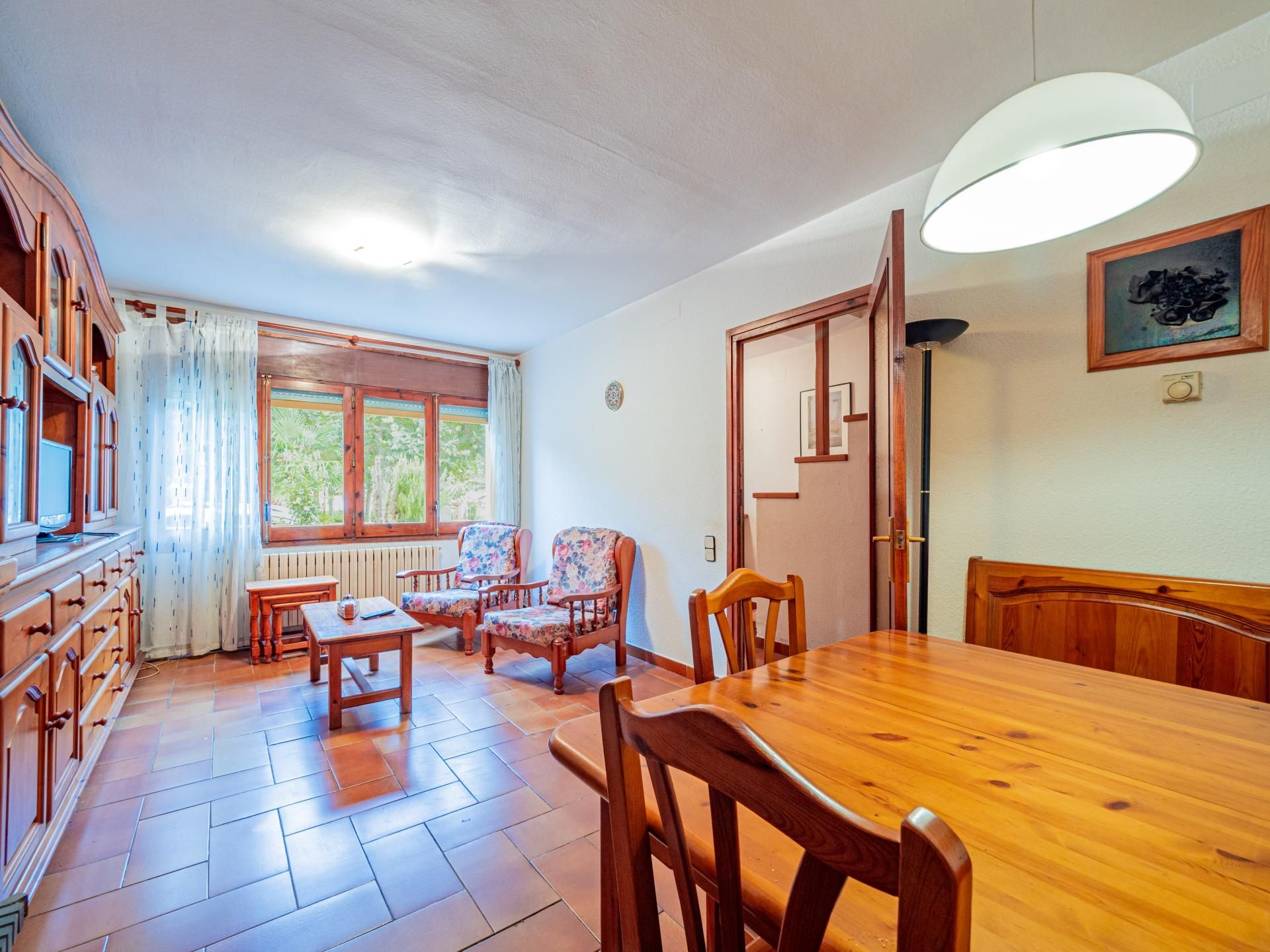 Casa adosada en venda a josep maria folch i torres , Roda de Ter