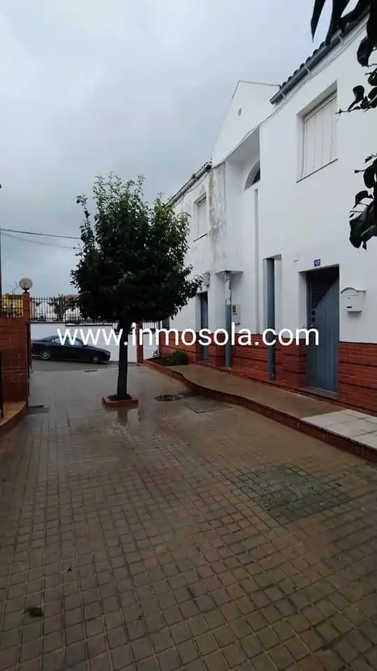 Vista exterior de Casa o chalet en venta en Sabiote con Terraza