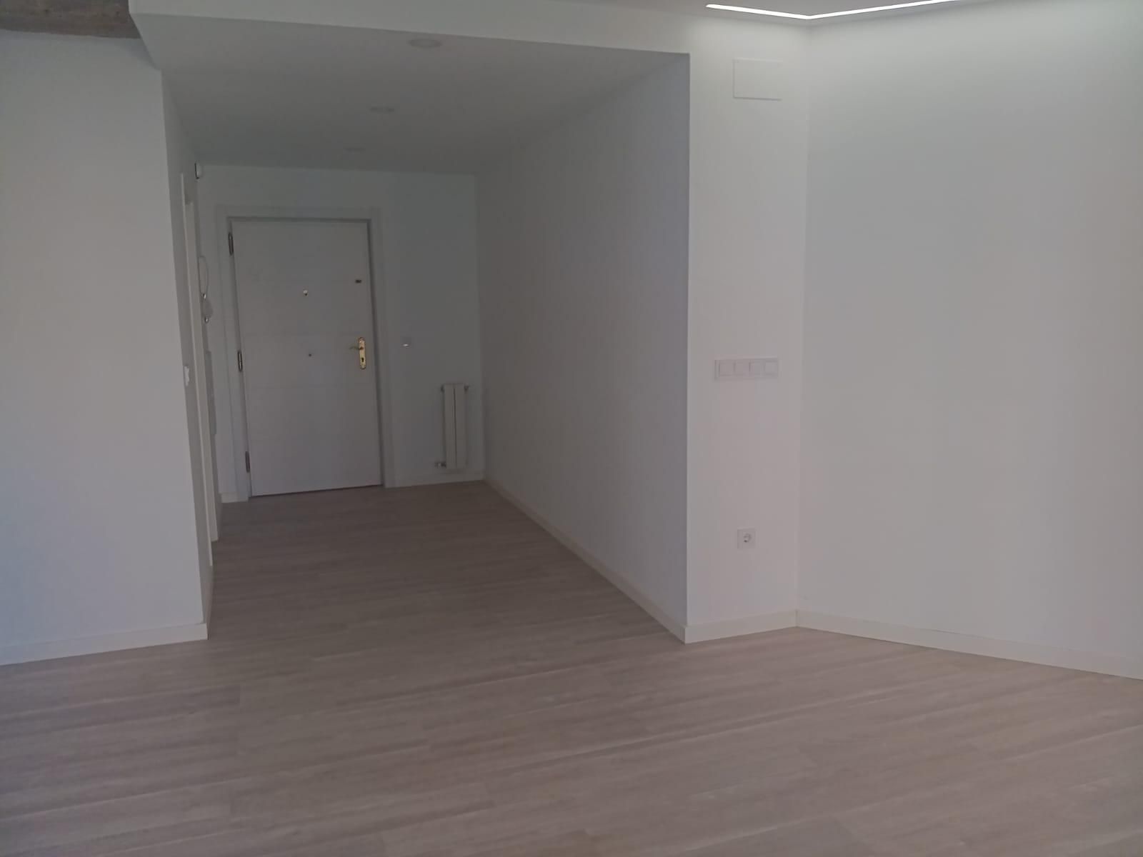 Flat for sale in  Sevilla Capital  with Heating and Balcony