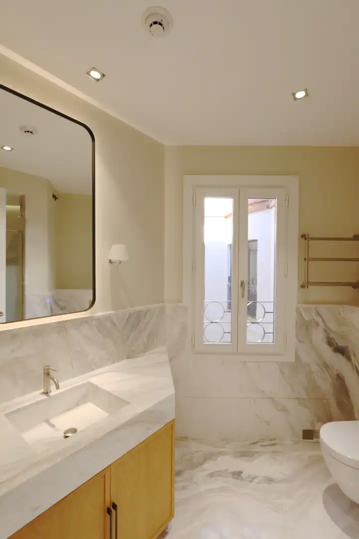 Baño de Ático en venta en Madrid con Aire acondicionado, Calefacción y Jardín privado