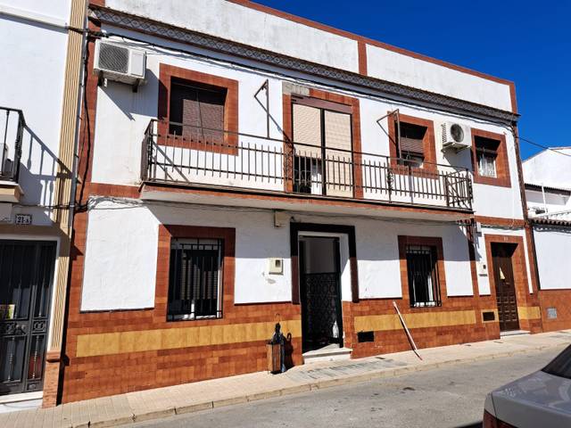 Piso en Venta en  C/ Nuestra Señora de la Granada en Niebla