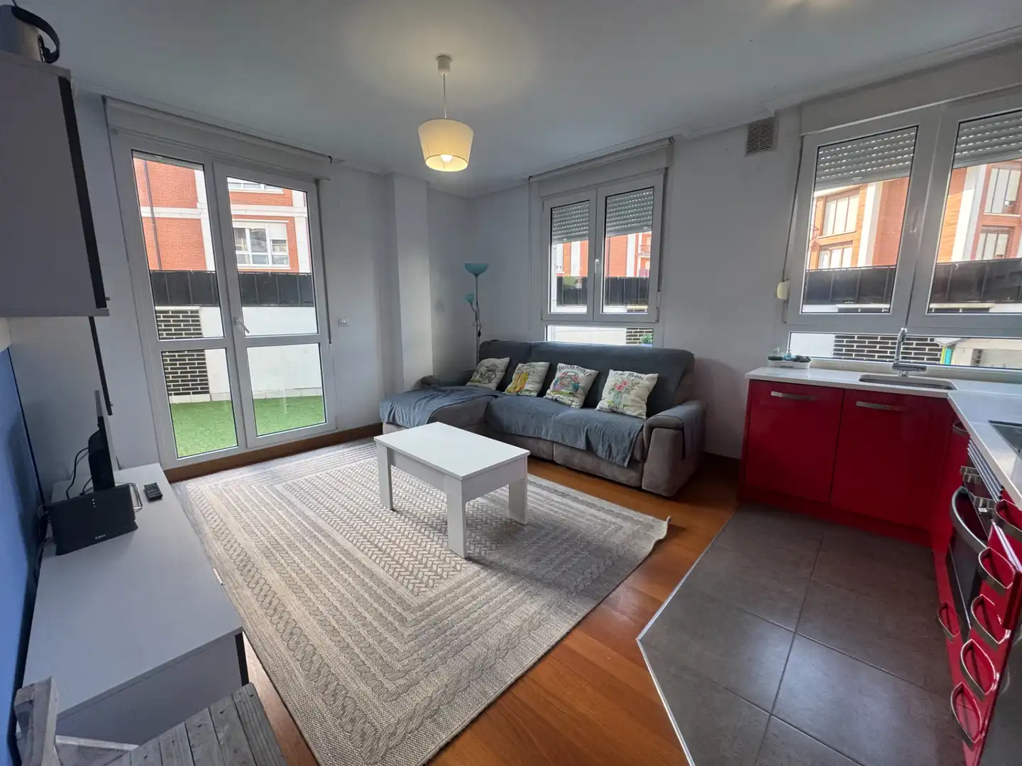 Sala de estar de Planta baja en venta en Castro-Urdiales con Calefacción, Jardín privado y Parquet