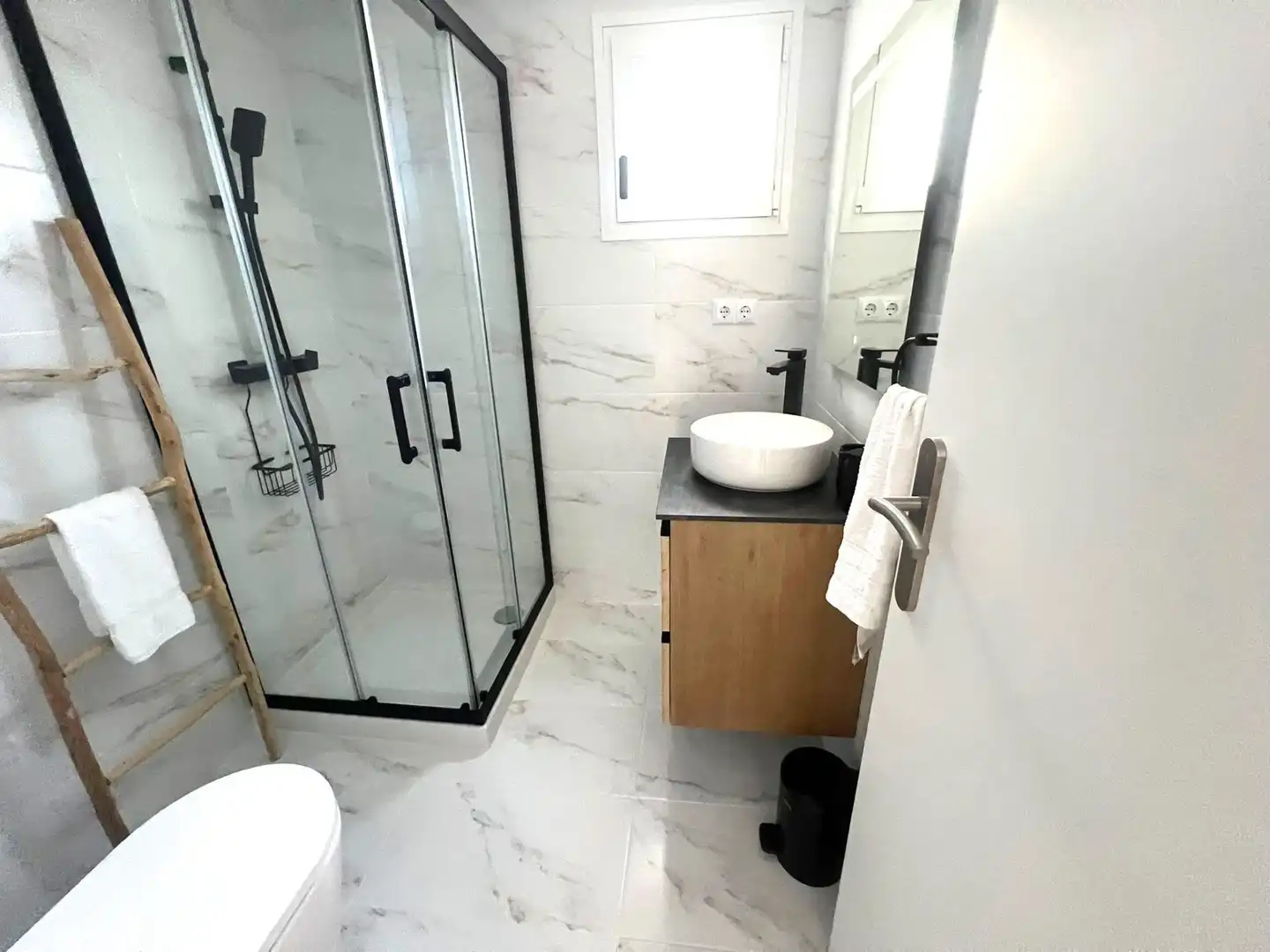 Baño de Apartamento en venta en Mijas con Aire acondicionado, Terraza y Piscina