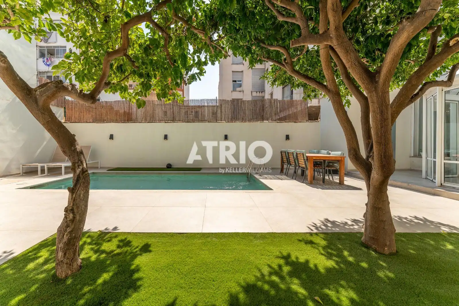 Terrasse von Haus oder Chalet zum Verkauf in  Palma de Mallorca mit Klimaanlage, Privatgarten und Terrasse