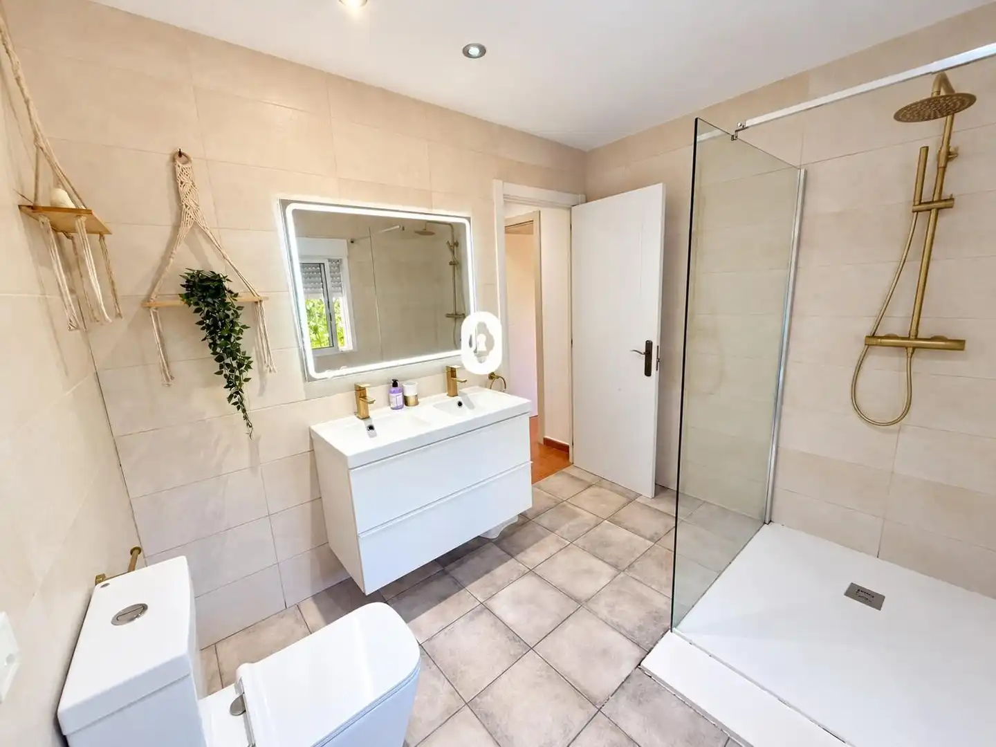 Baño de Finca rústica en venta en Zona Periurbana