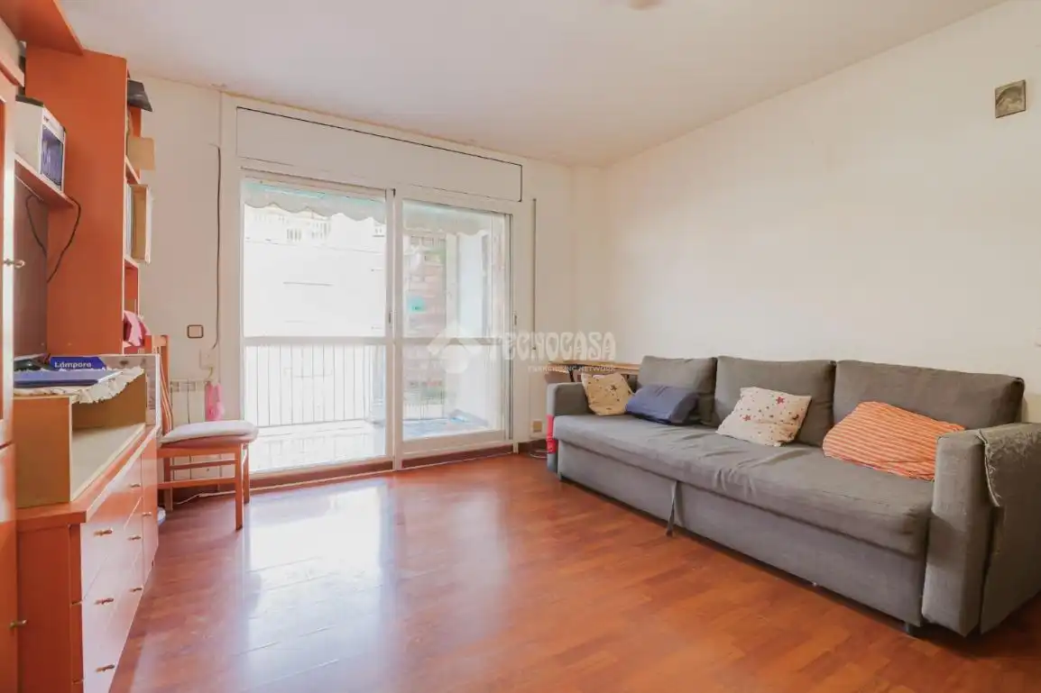 Sala d'estar de Àtic en venda en Sant Vicenç Dels Horts amb Aire condicionat, Terrassa i Balcó