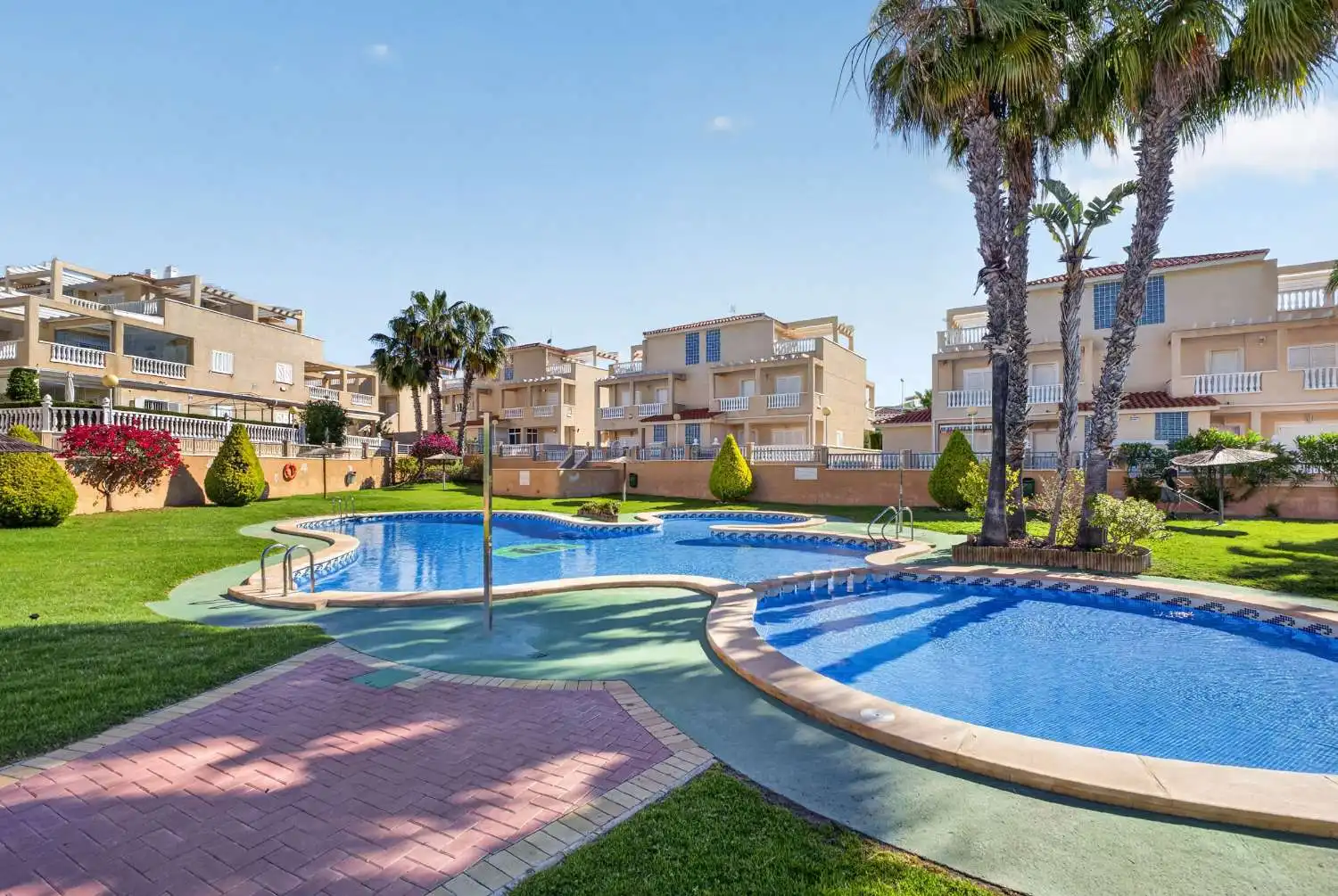 Piscina de Apartament en venda en Orihuela amb Aire condicionat, Calefacció i Terrassa