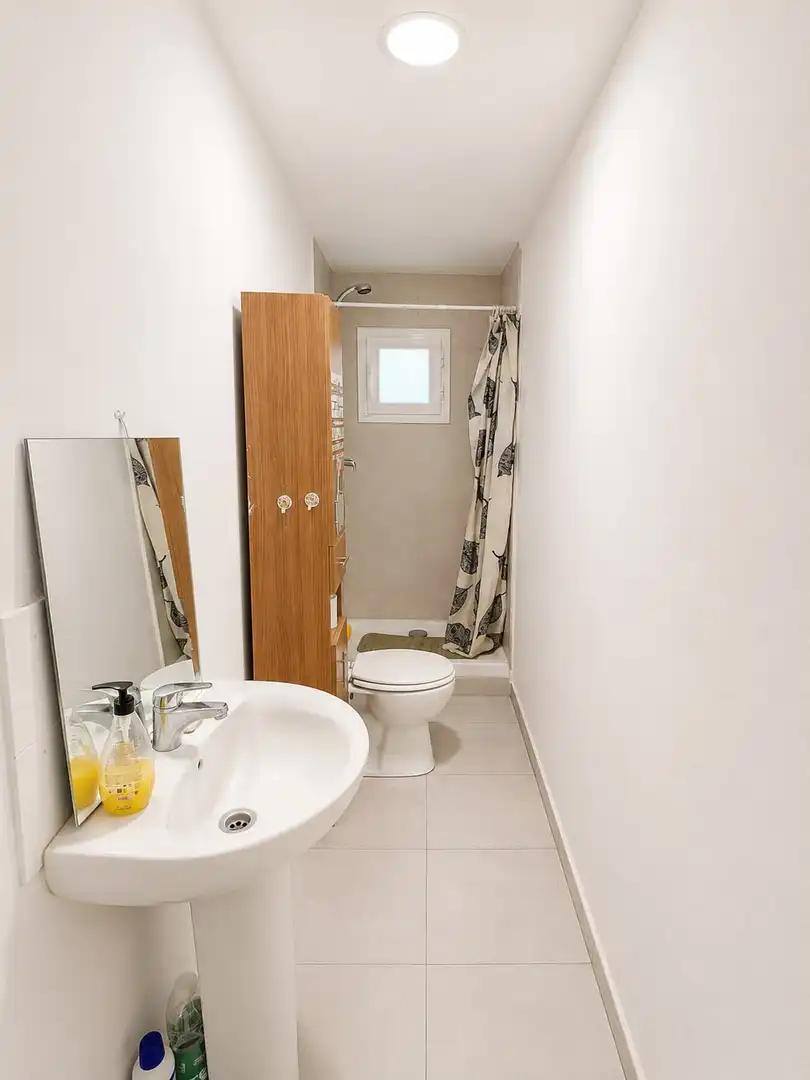 Badezimmer von Wohnung zum Verkauf in Badalona mit Balkon