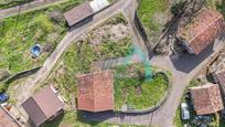 Casa o xalet en venda en Parres amb Jardí privat