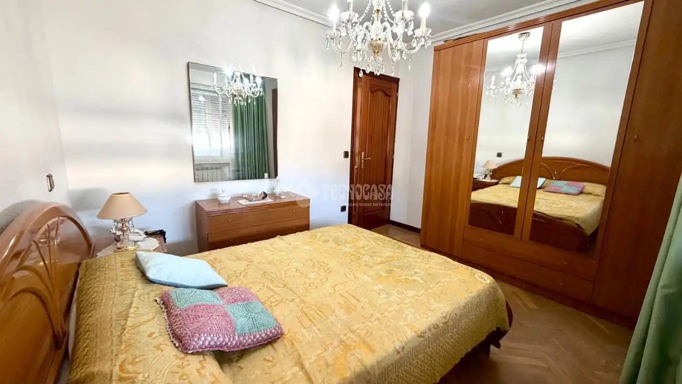 Habitación de Piso en venta en Ciudad Lineal