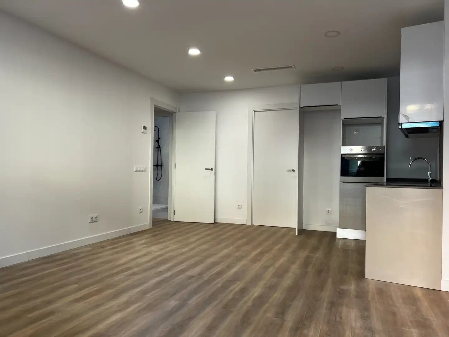 Ground floor for sale in Badalona  with Parquet flooring, Oven and Alarm