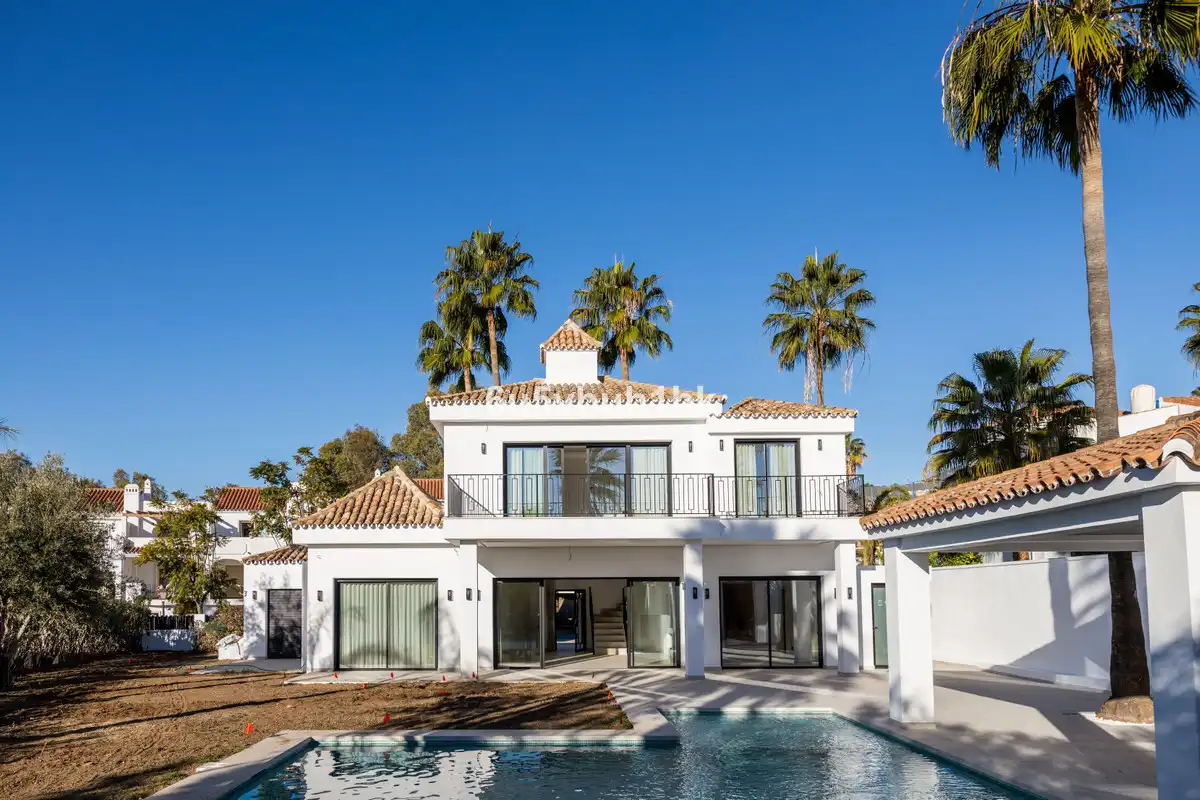 Villa con piscina in vendita a Calle Sirio, imagen 3