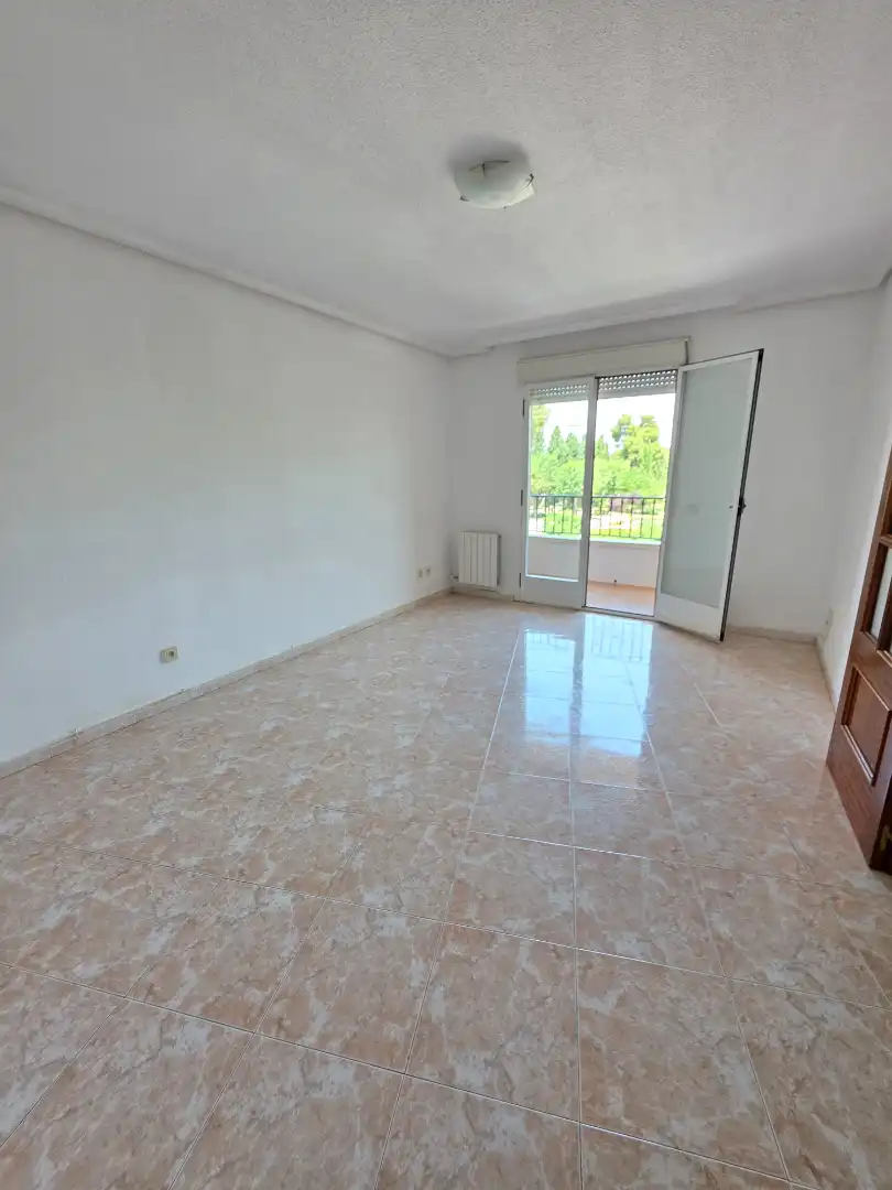 Sala d'estar de Pis en venda en Ciempozuelos amb Calefacció, Terrassa i Forn