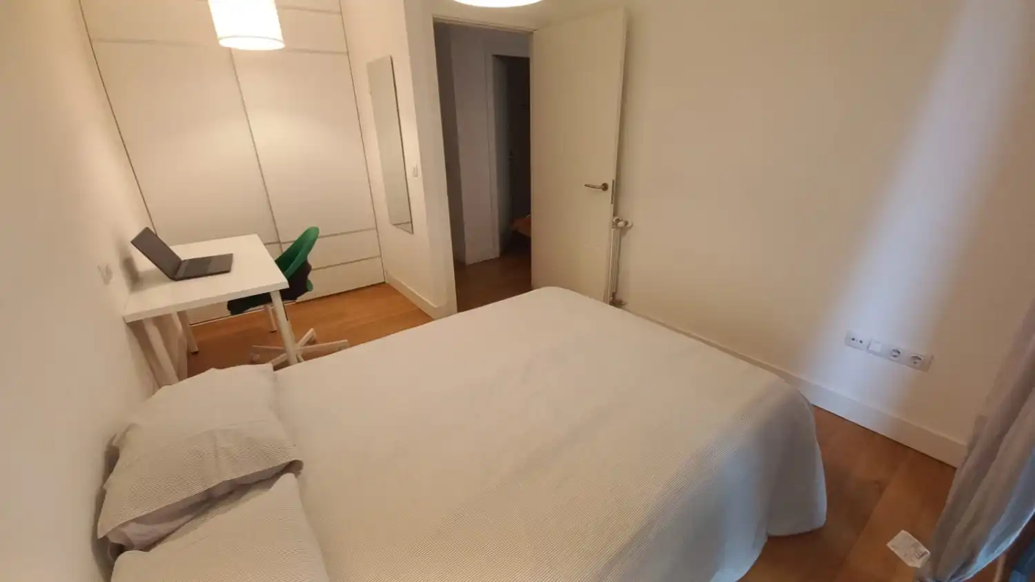 Dormitori de Casa o xalet de lloguer en Donostia - San Sebastián  amb Calefacció, Moblat i Forn