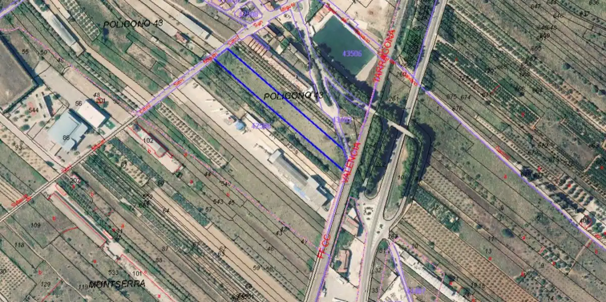 Terrenos y solares en venta en Poligono 44