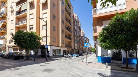 Piso de 3 dorm. Junto Calle Alhamar.
