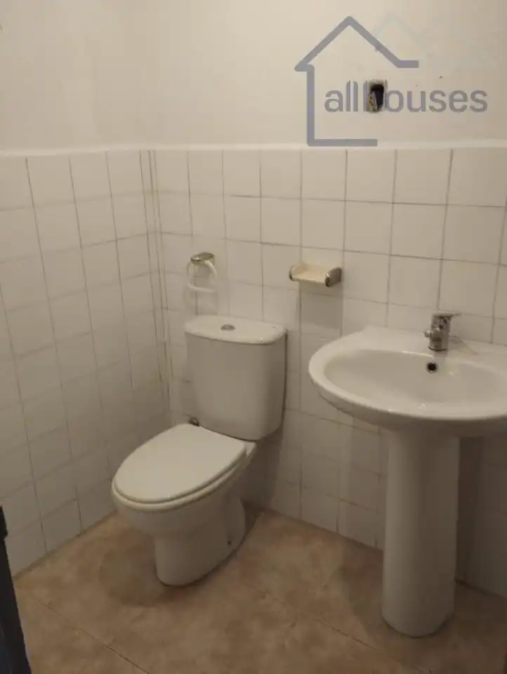 Baño de Finca rústica en venta en Oia con Calefacción, Jardín privado y Terraza