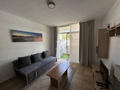 Sala d'estar de Planta baixa en venda en Adeje amb Aire condicionat, Terrassa i Moblat