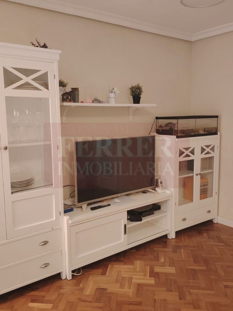 Sala d'estar de Pis en venda en Cartagena amb Traster i Forn