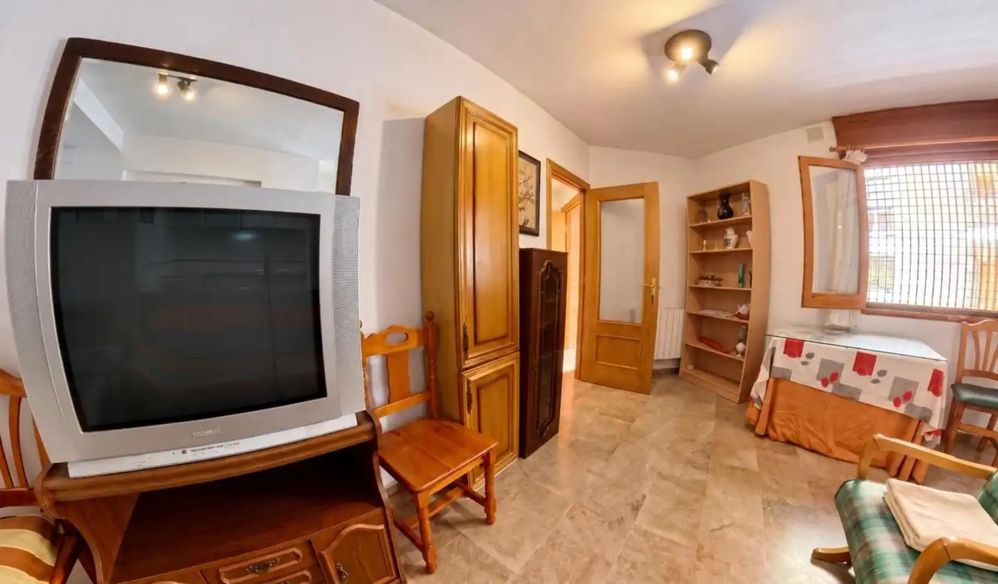 Wohnzimmer von Erdgeschoss zur Miete in Beiro