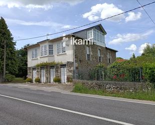 Vista exterior de Casa o xalet en venda en Vilalba amb Calefacció, Jardí privat i Parquet