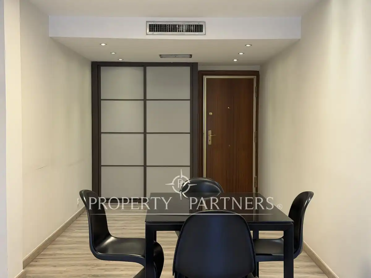 Office for rent in Madrid  with Heating and Furnished