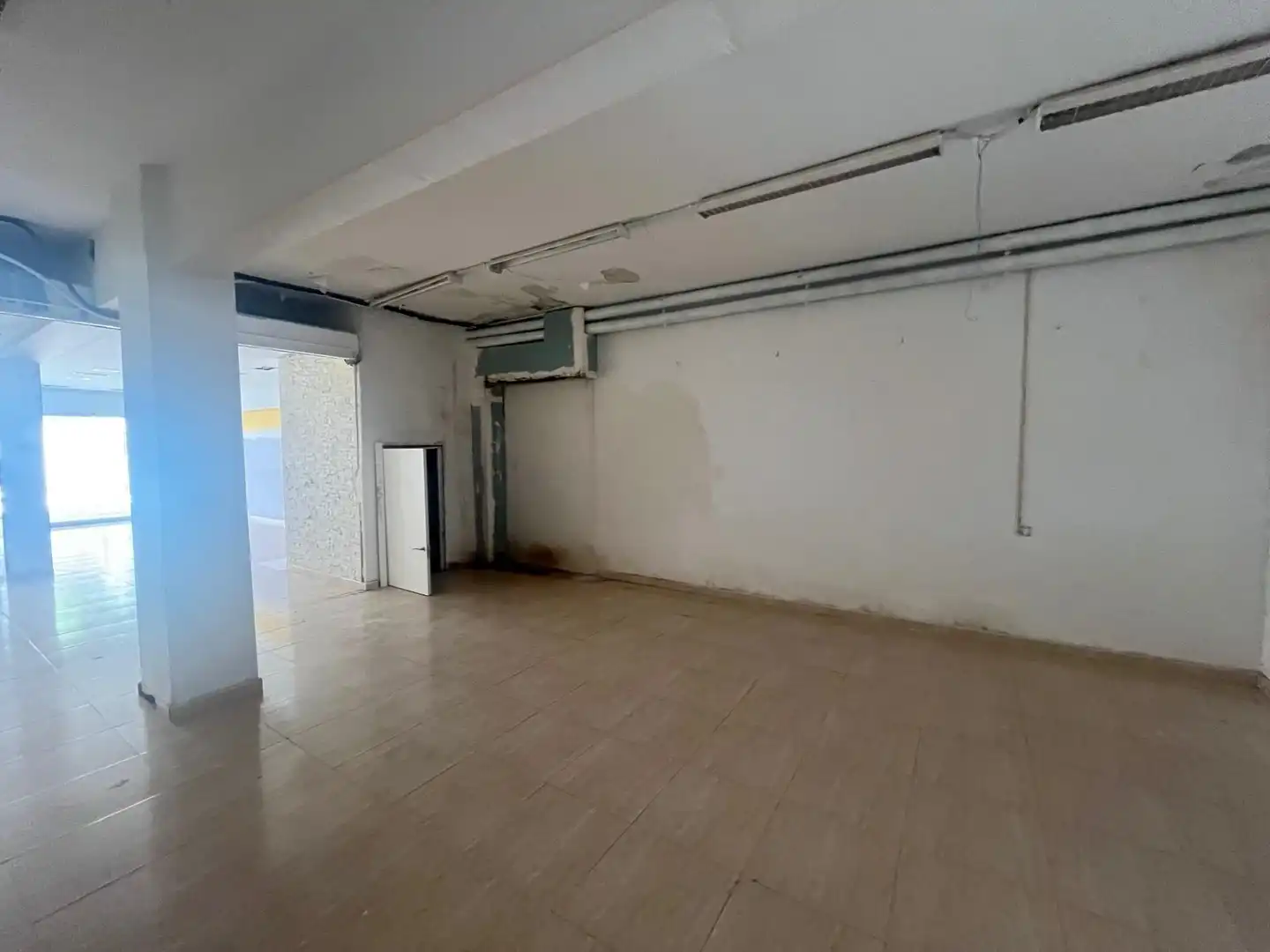 Business premises for sale in de Roger de Llúria, imagen 8