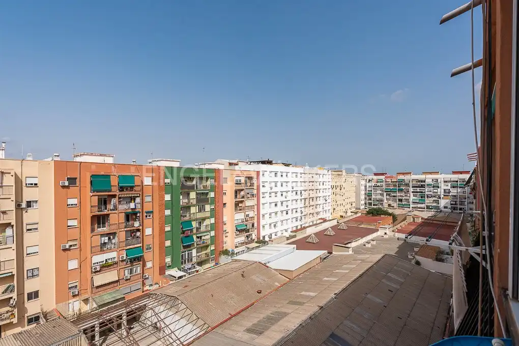 Terrassa de Pis de lloguer en Valencia amb Aire condicionat, Calefacció i Moblat