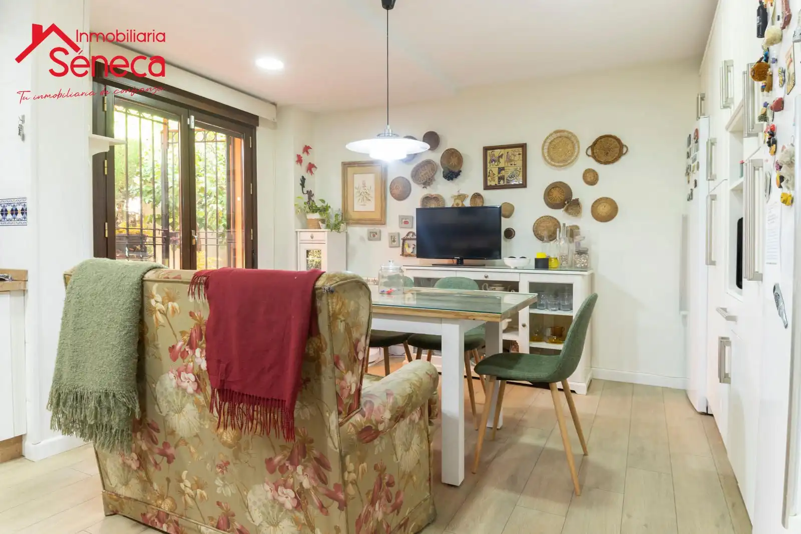 Sala de estar de Casa adosada en venta en Córdoba con Aire acondicionado, Calefacción y Jardín privado