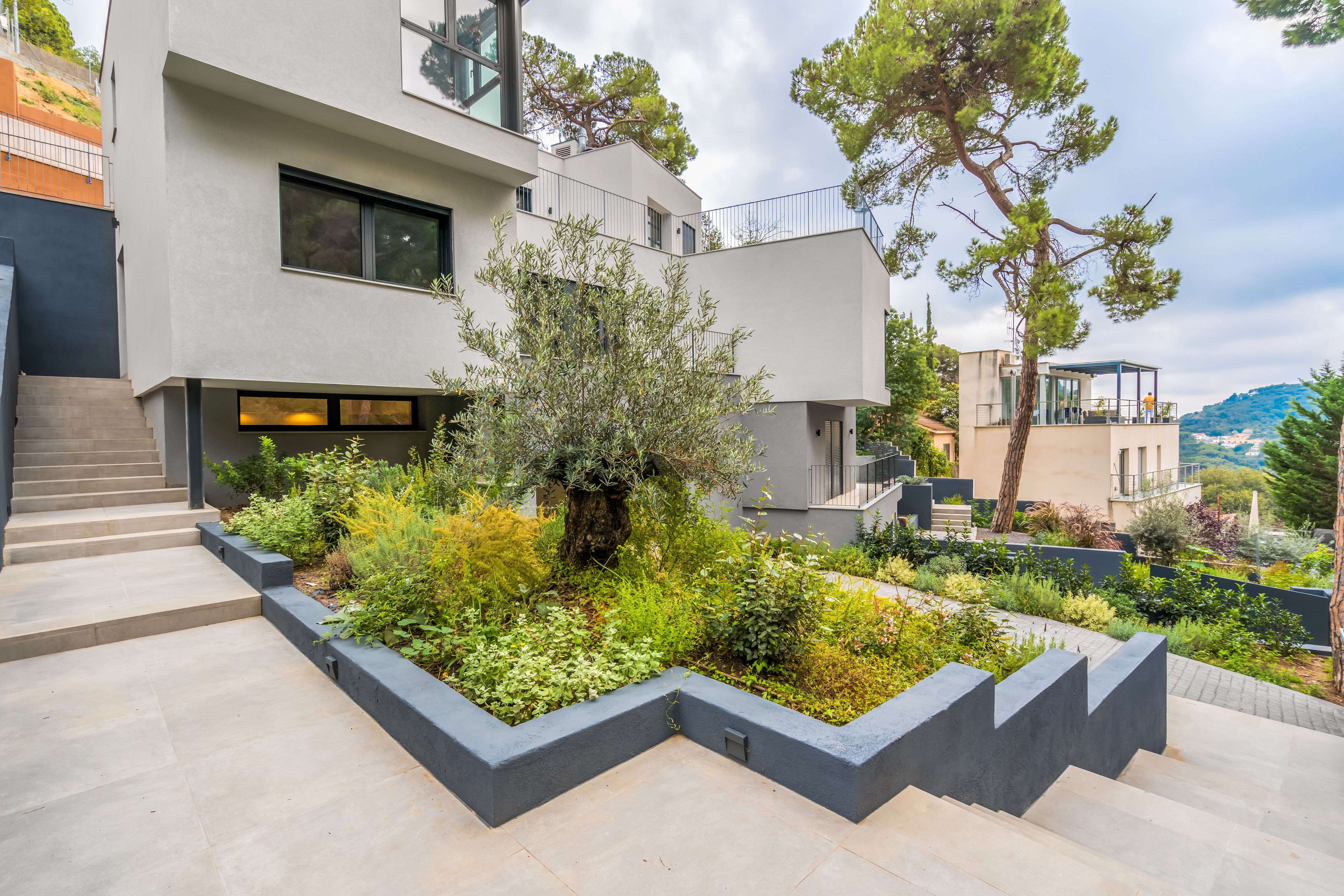 Jardí de Casa o xalet en venda en  Barcelona Capital amb Aire condicionat, Calefacció i Jardí privat