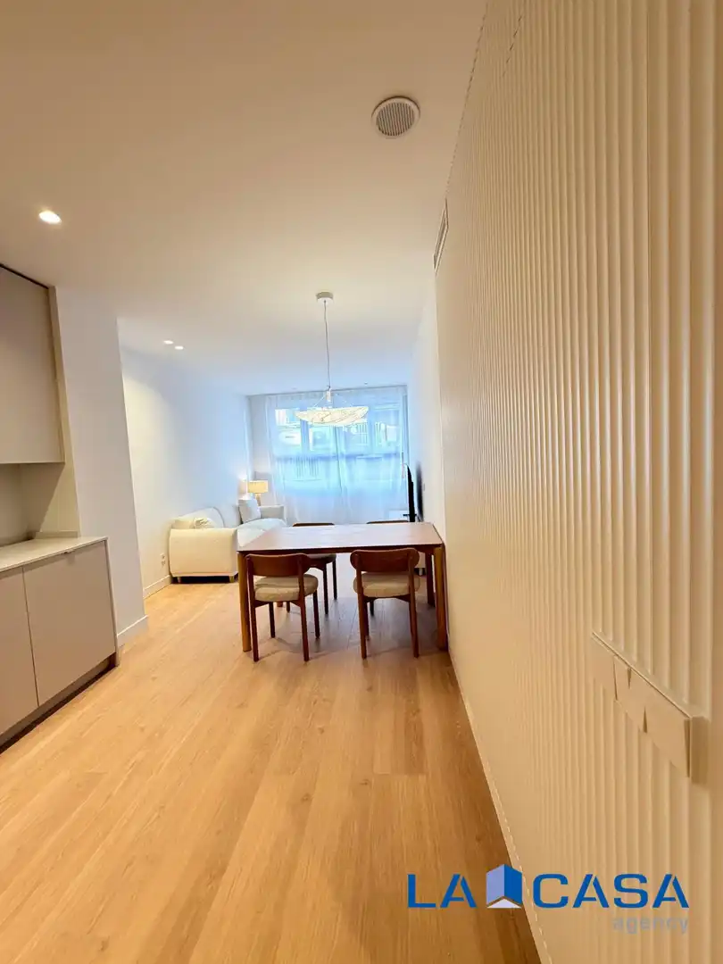 Comedor de Planta baja en venta en Madrid con Calefacción