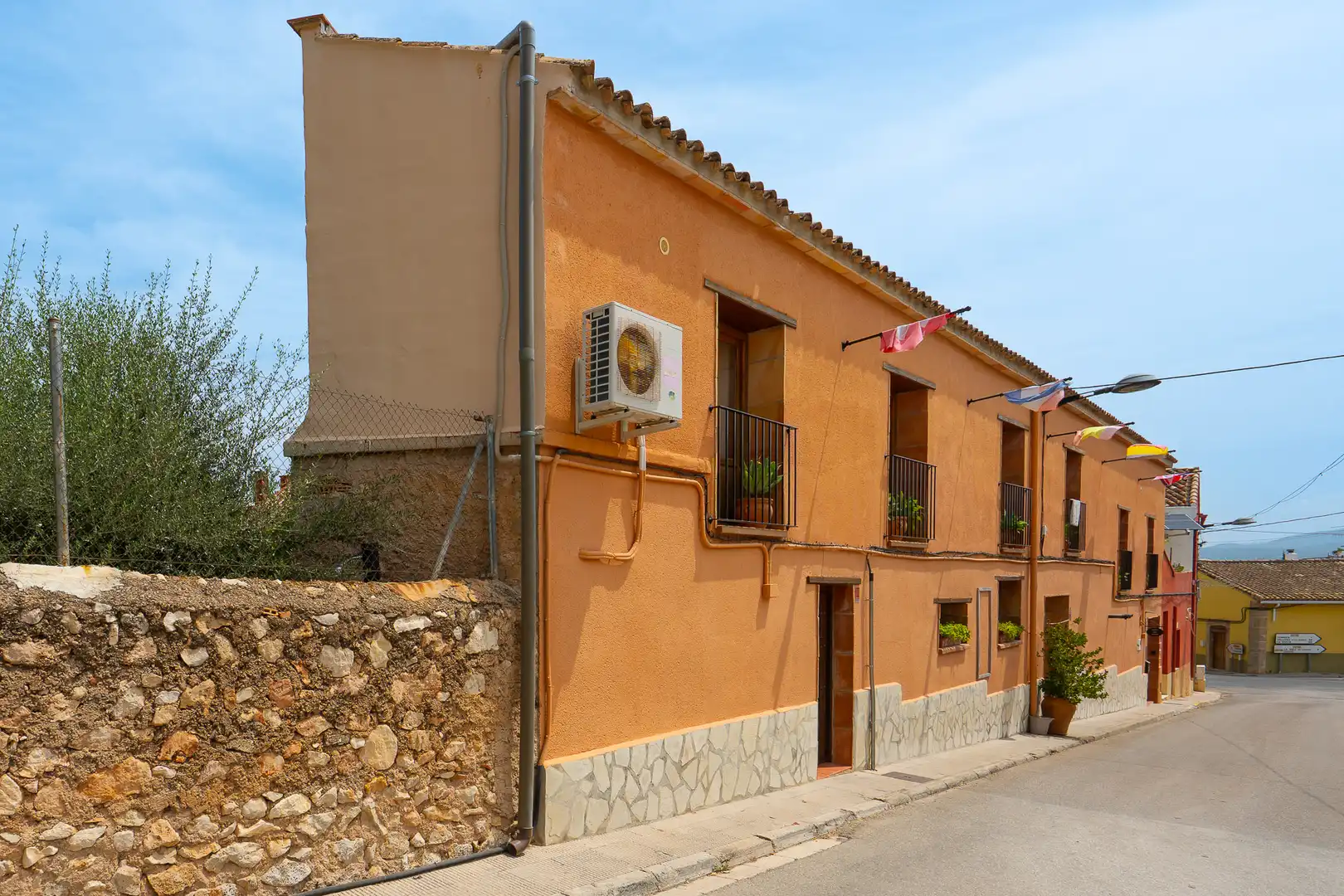 Exterior view of Commercial properties for sale in Sagra