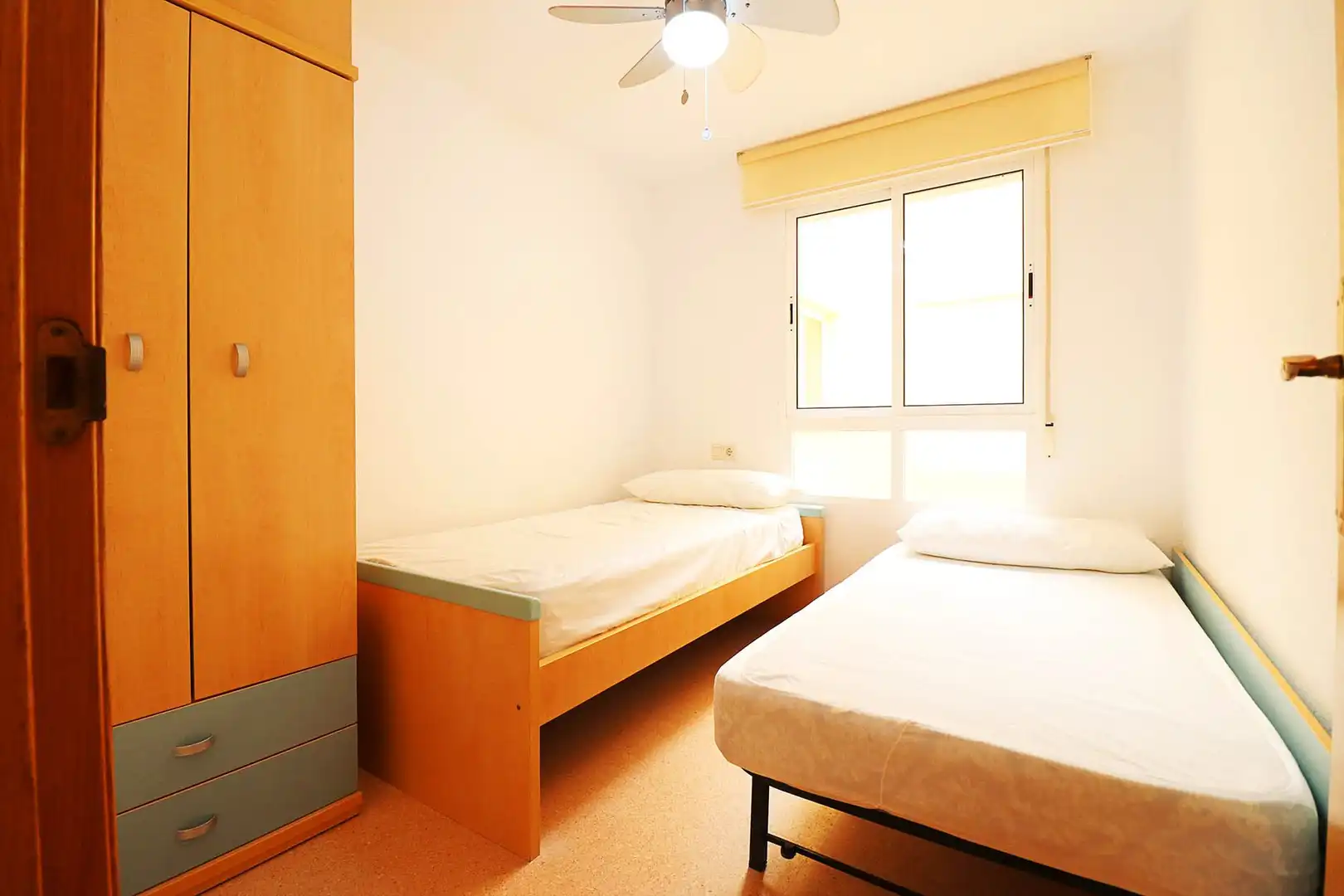 Bedroom of Flat for rent in Guardamar del Segura  with Terrace, Furnished and Oven