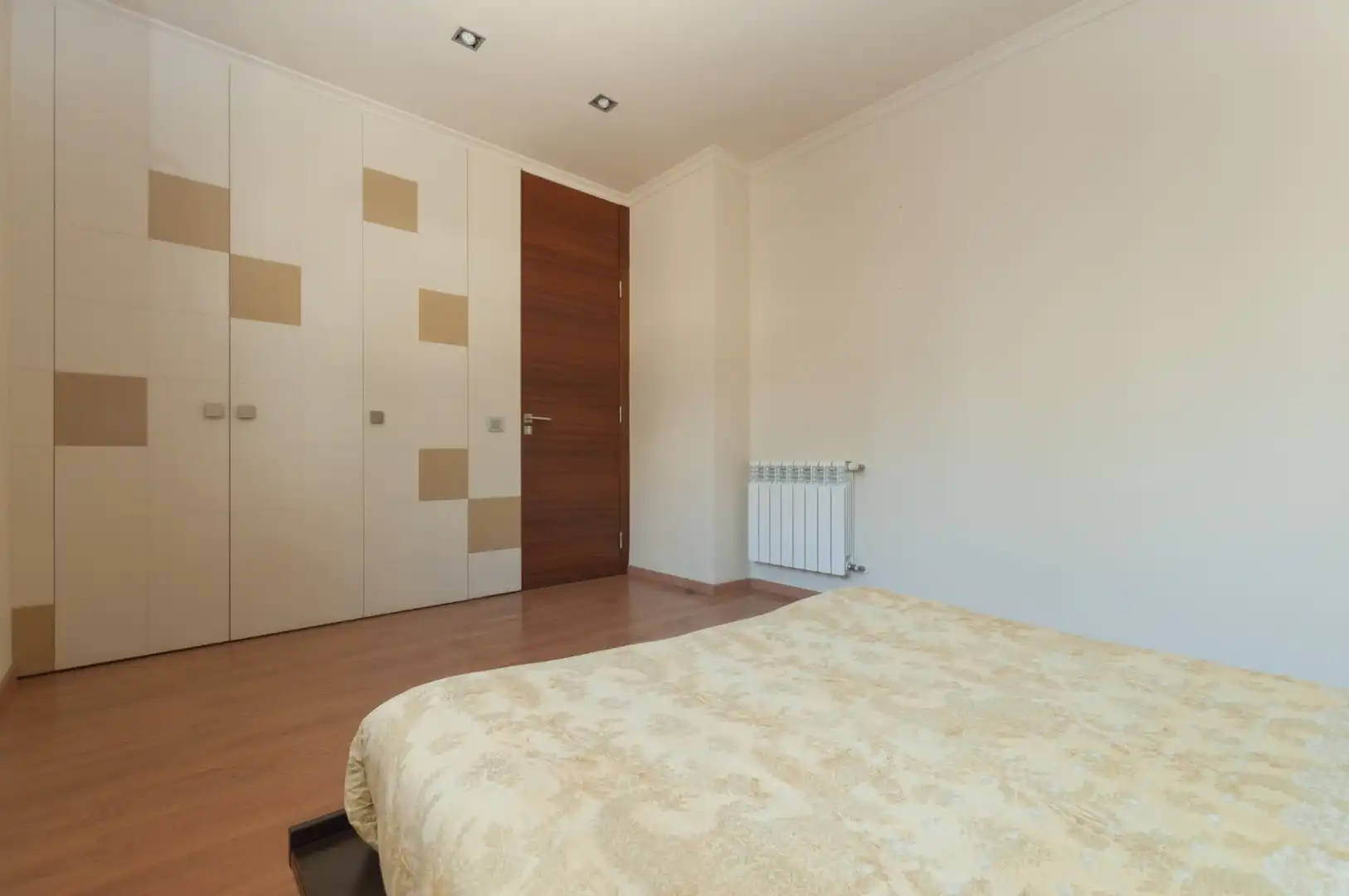 Dormitori de Casa o xalet en venda en Roses amb Calefacció, Terrassa i Piscina