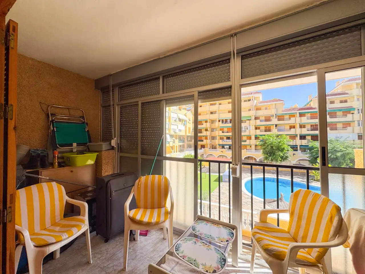 Terraza de Estudio en venta en Torrevieja con Calefacción, Terraza y Piscina
