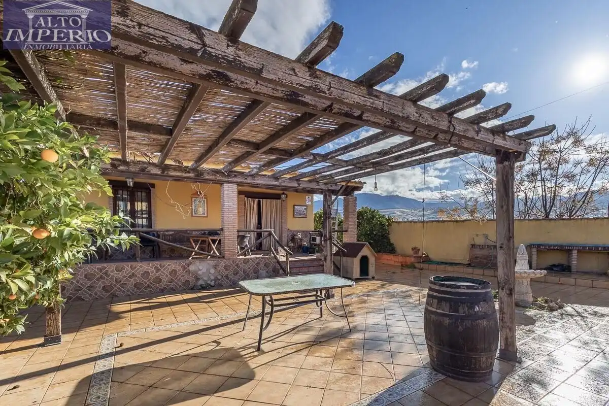Villa mit Garten zum Verkauf in La Zubia Ciudad, imagen 3