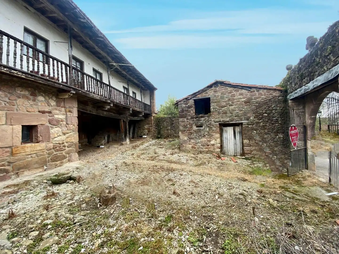 Casa amb terrassa en venda a SANTIBAÑEZ 61