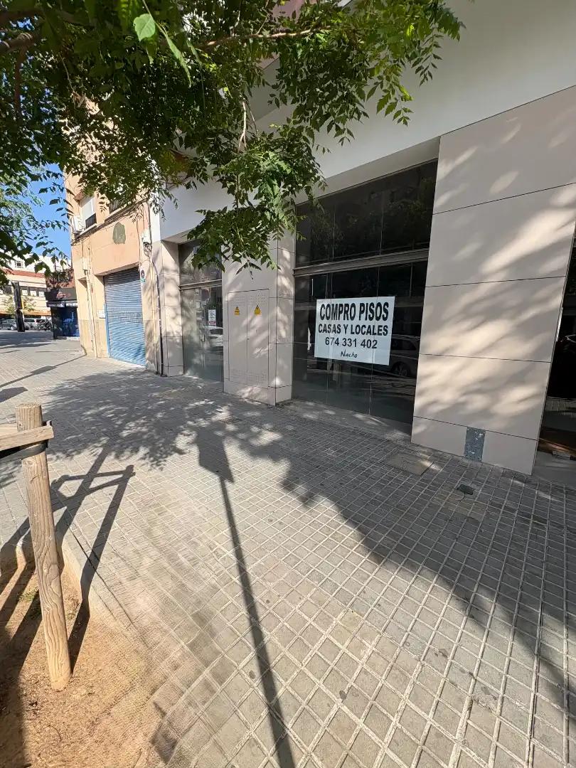 Locale commerciale in vendita a Passeig del Comerç 10