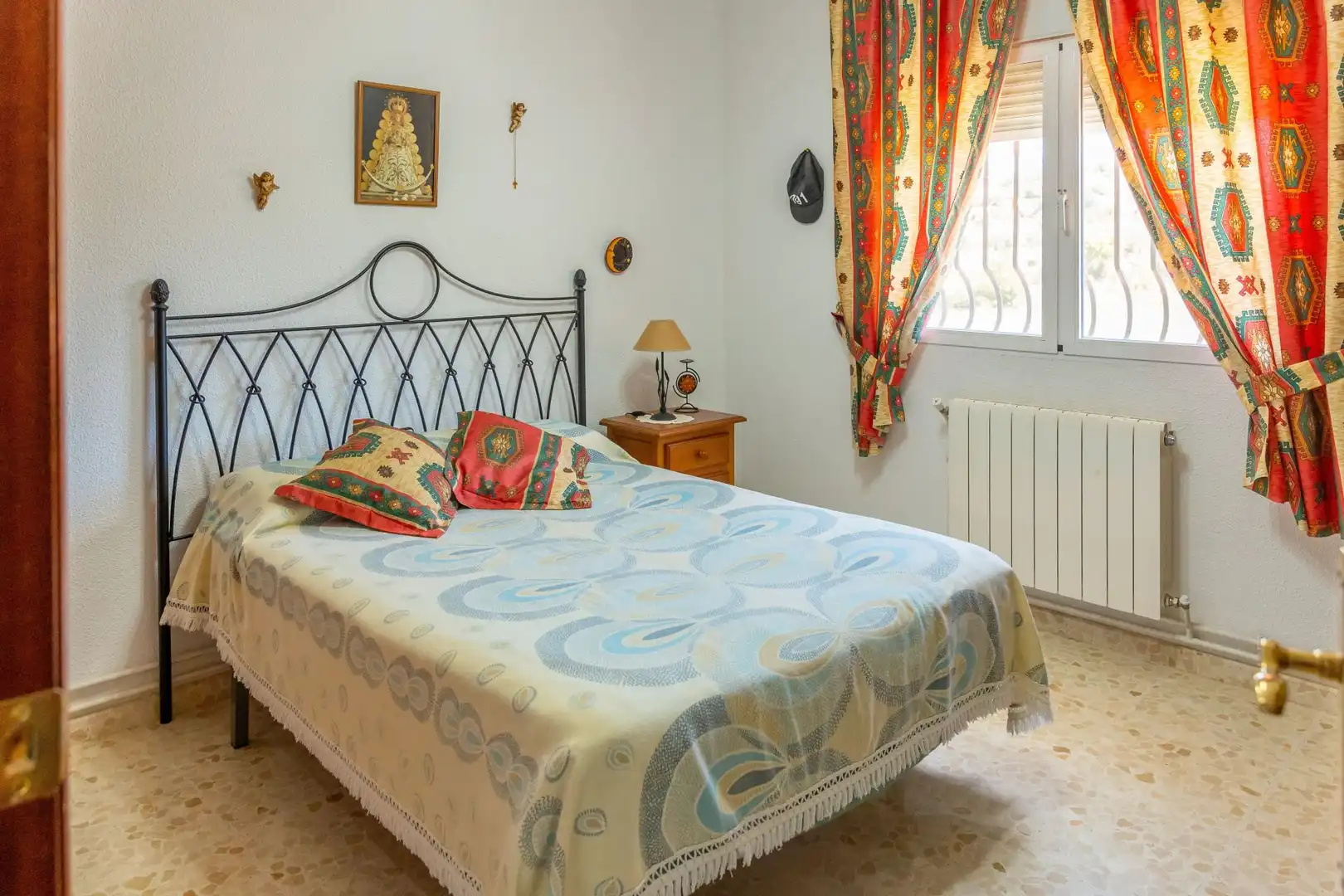 Habitación de Casa o chalet en venta en Guadix con Aire acondicionado, Calefacción y Jardín privado