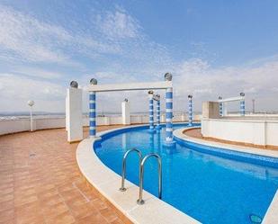 Piscina de Apartament en venda en Torrevieja amb Aire condicionat, Calefacció i Piscina comunitària