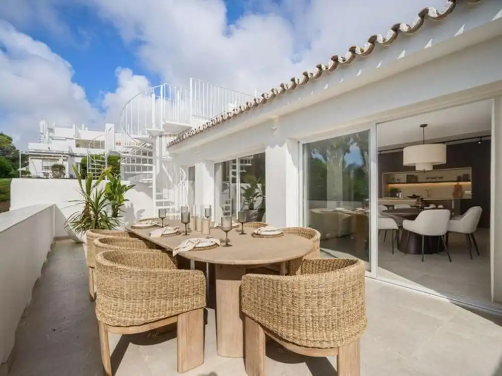 Reihenhaus mit Pool zum Verkauf in Nueva Andalucía, imagen 8