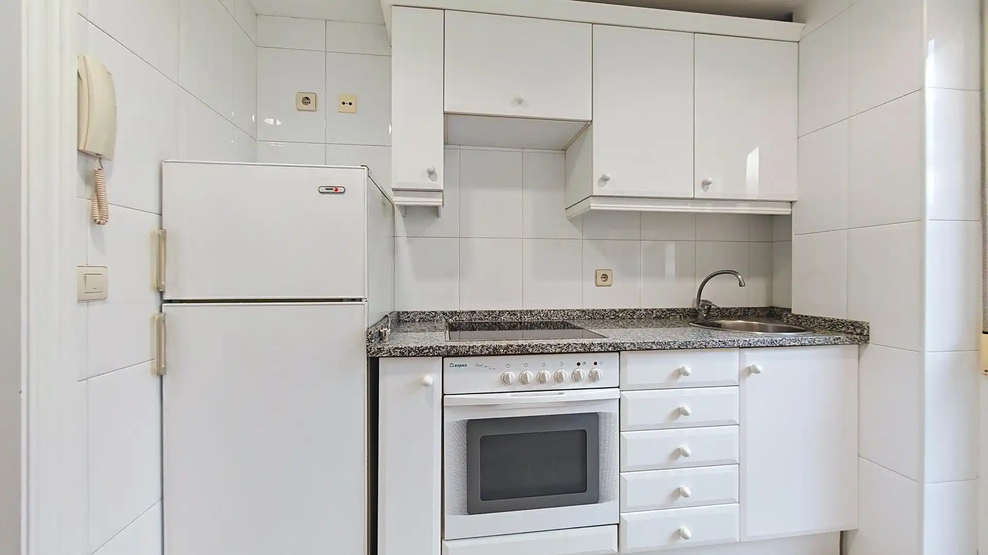 Küche von Wohnung zum Verkauf in Tineo mit Balkon