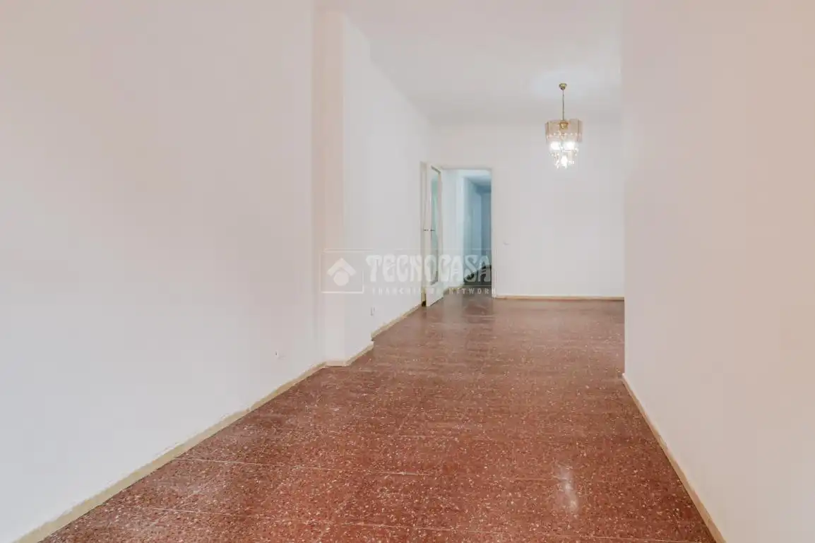 Piso en venta en Barcelona con Jardín privado, Terraza y Balcón
