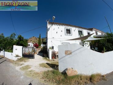 Casa amb jardí en venda a Lubrín
