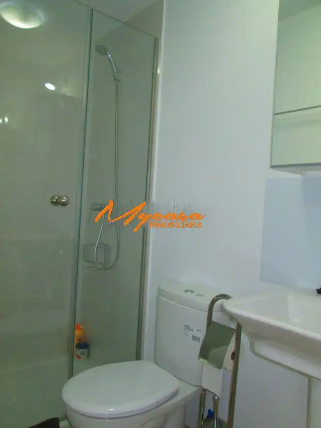 Baño de Piso de alquiler en Villaviciosa de Odón con Calefacción y Amueblado
