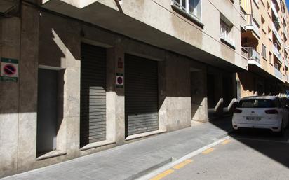 Vista exterior de Local en venda en Reus