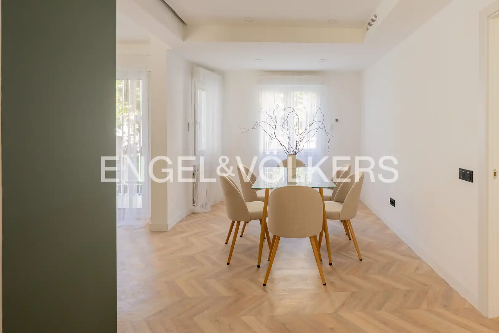 Comedor de Piso en venta en  Madrid Capital con Aire acondicionado, Calefacción y Terraza