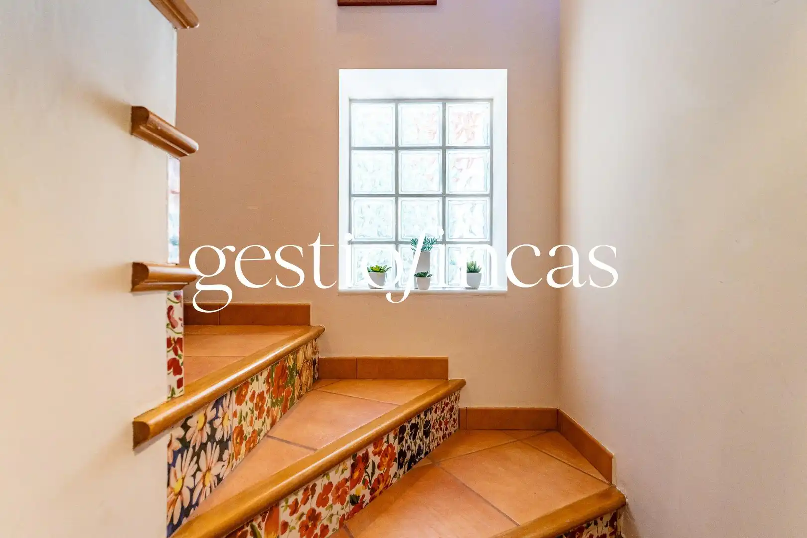Houses for sale in Pratdip  with Air Conditioner, Heating and Private garden