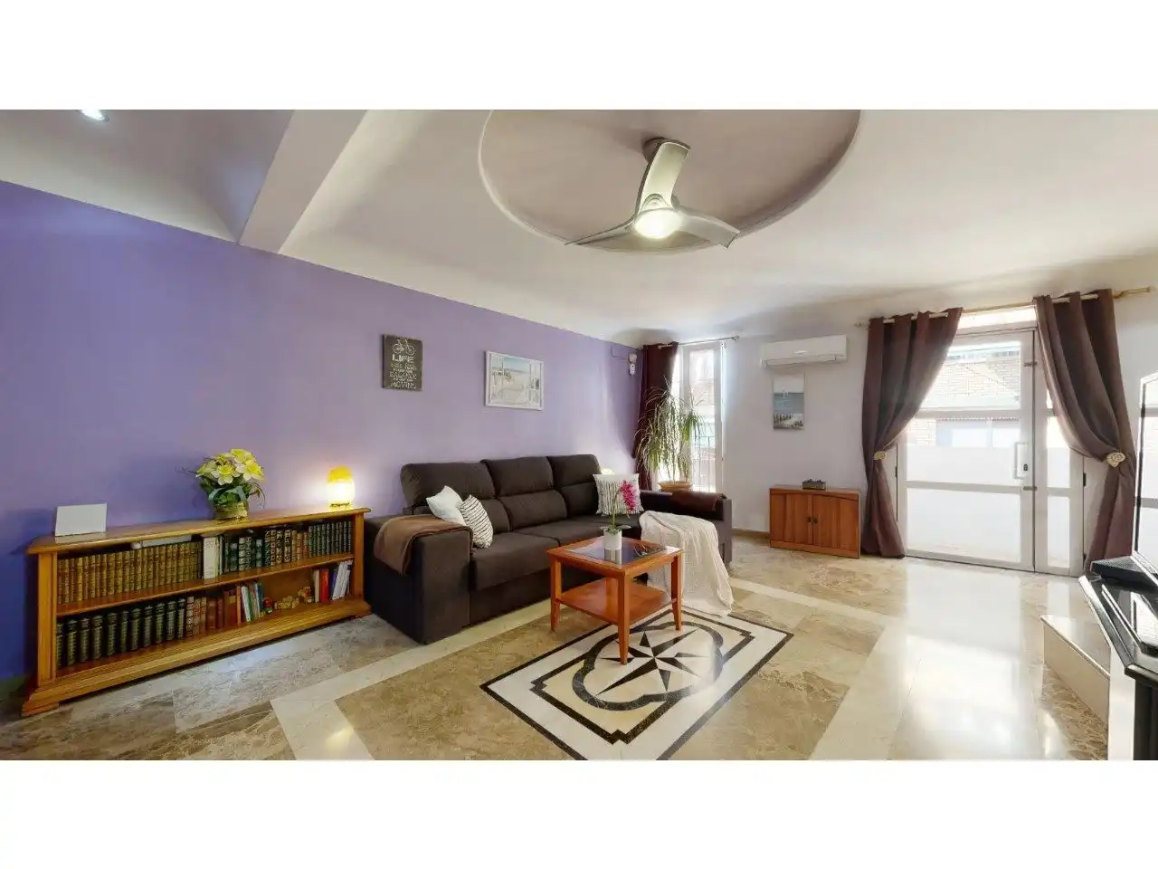 Sala de estar de Casa o chalet en venta en Valencia con Aire acondicionado, Calefacción y Jardín privado