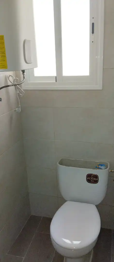 Baño de Oficina de alquiler en Córdoba con Aire acondicionado y Calefacción